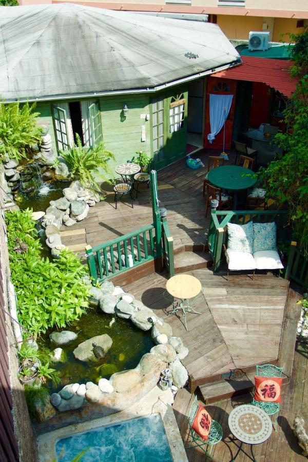 One32 Guesthouse Bejeweled Kingston Eksteriør bilde