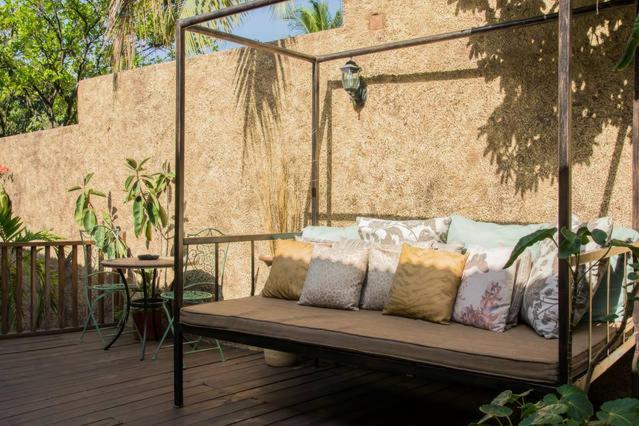 One32 Guesthouse Bejeweled Kingston Eksteriør bilde