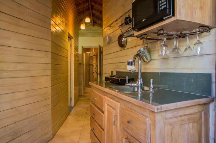 One32 Guesthouse Bejeweled Kingston Eksteriør bilde